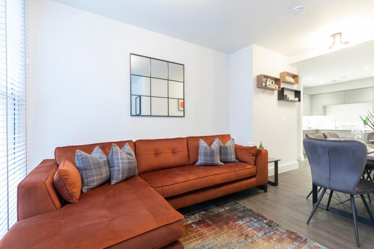 צ'לטנהם Elliot Oliver - Luxury 2 Bedroom Regency Apartment With Parking & Ev Charger מראה חיצוני תמונה